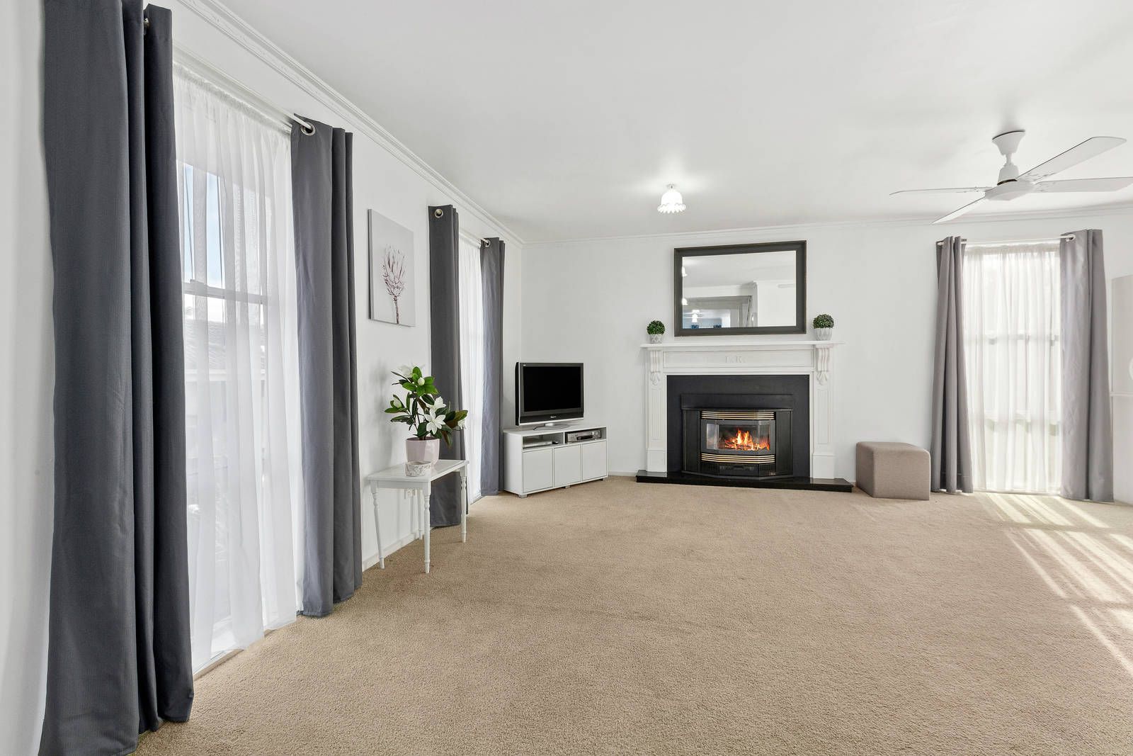 8 Curlew Court, Mornington VIC 3931, Image 2