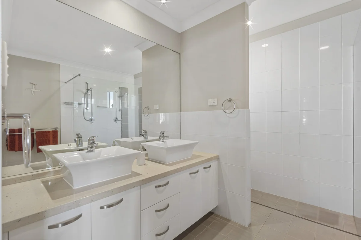 Additional image 7 of 588 Oxley Avenue, Scarborough QLD 4020