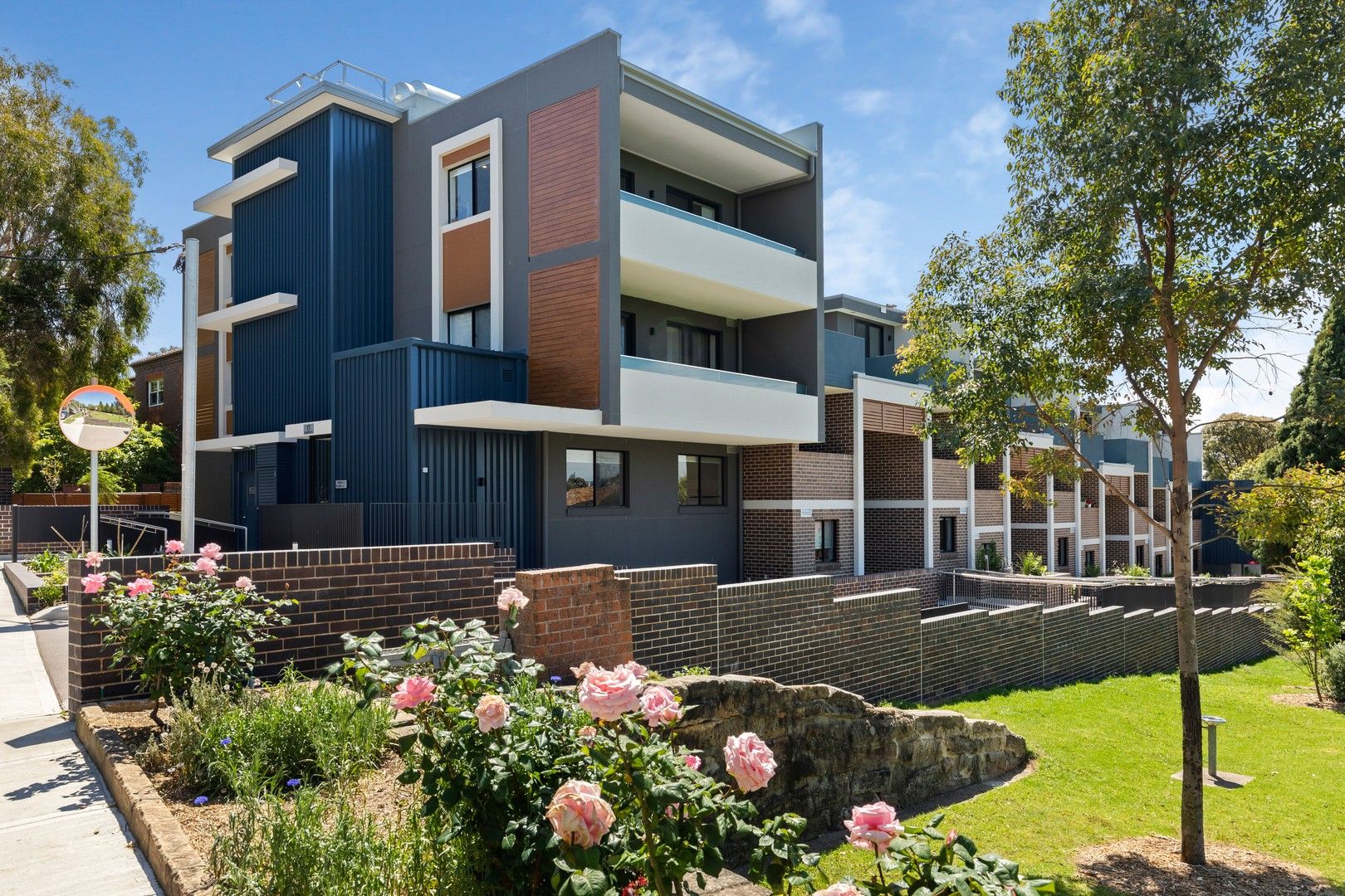 3 bedrooms Townhouse in 2/17-19 Gower Street SUMMER HILL NSW, 2130