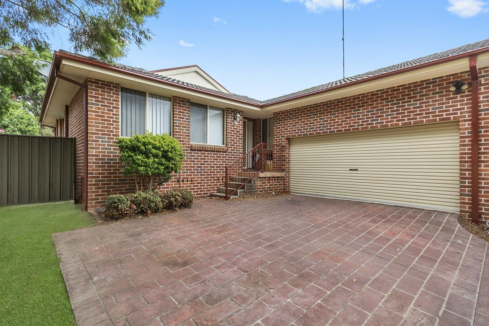 3 bedrooms House in 2/11 Strong Place RICHMOND NSW, 2753