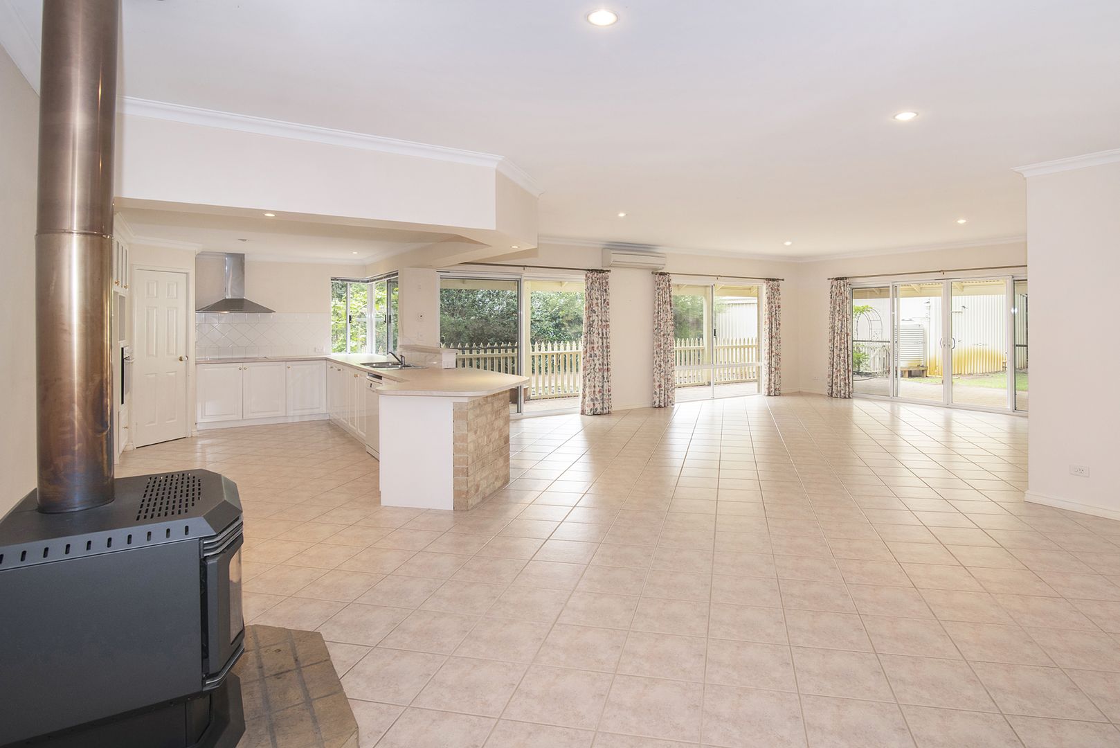 3 Kybra Close, Yalyalup WA 6280, Image 2