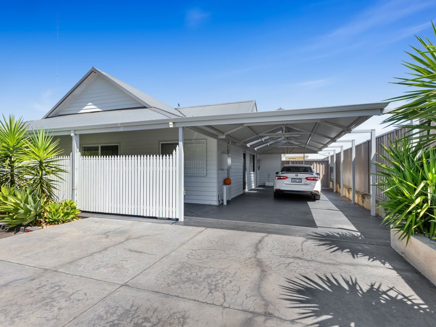 1/5 Pinner Street, Harvey WA 6220, Image 0