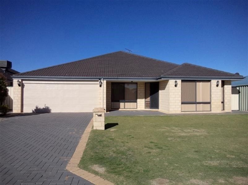4 bedrooms House in 19 Brussels Circuit PORT KENNEDY WA, 6172