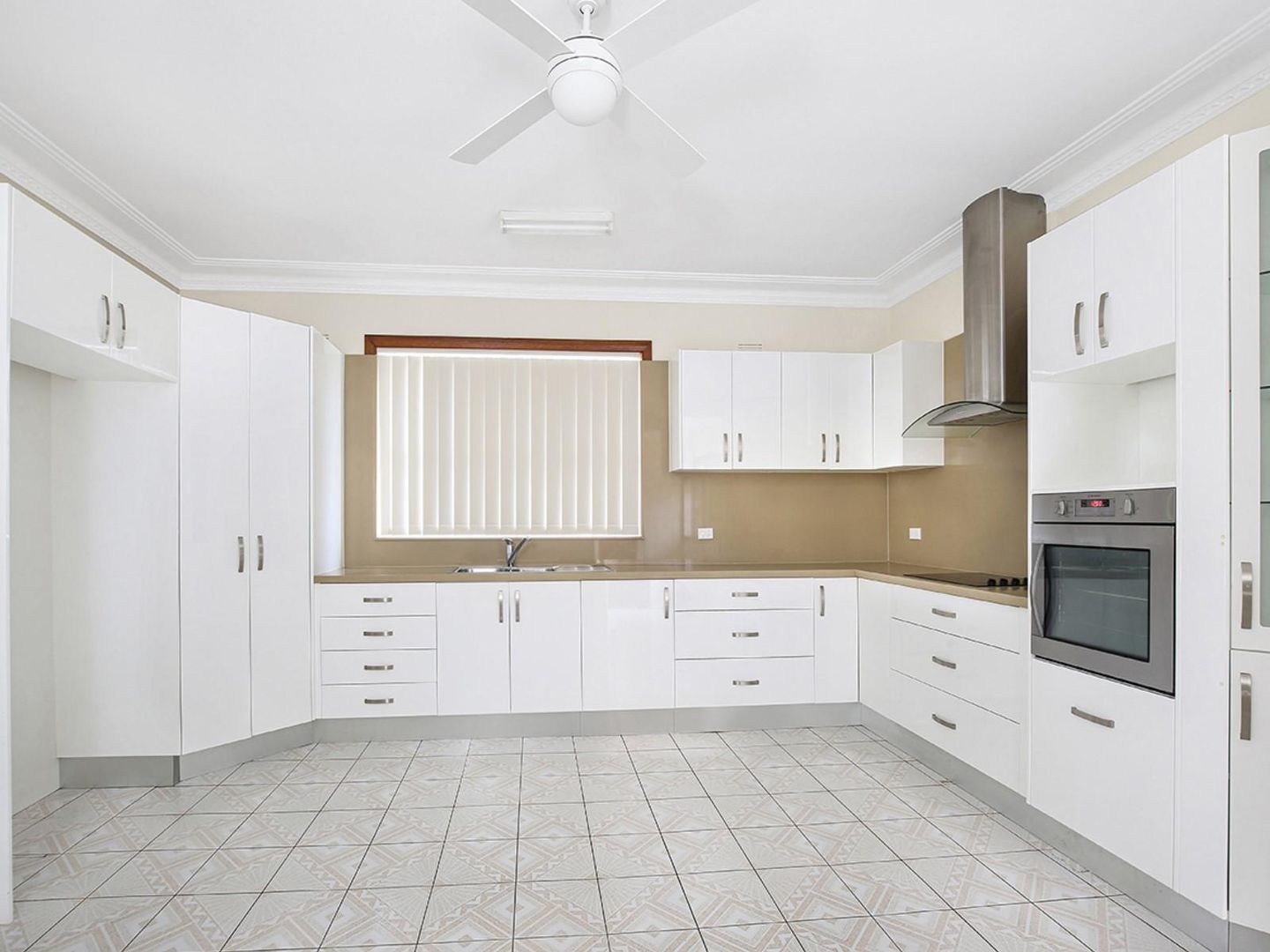 110 Shellharbour Road, Port Kembla NSW 2505, Image 1