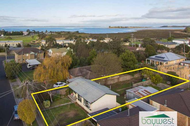 Picture of 3 Douglas Street, HASTINGS VIC 3915