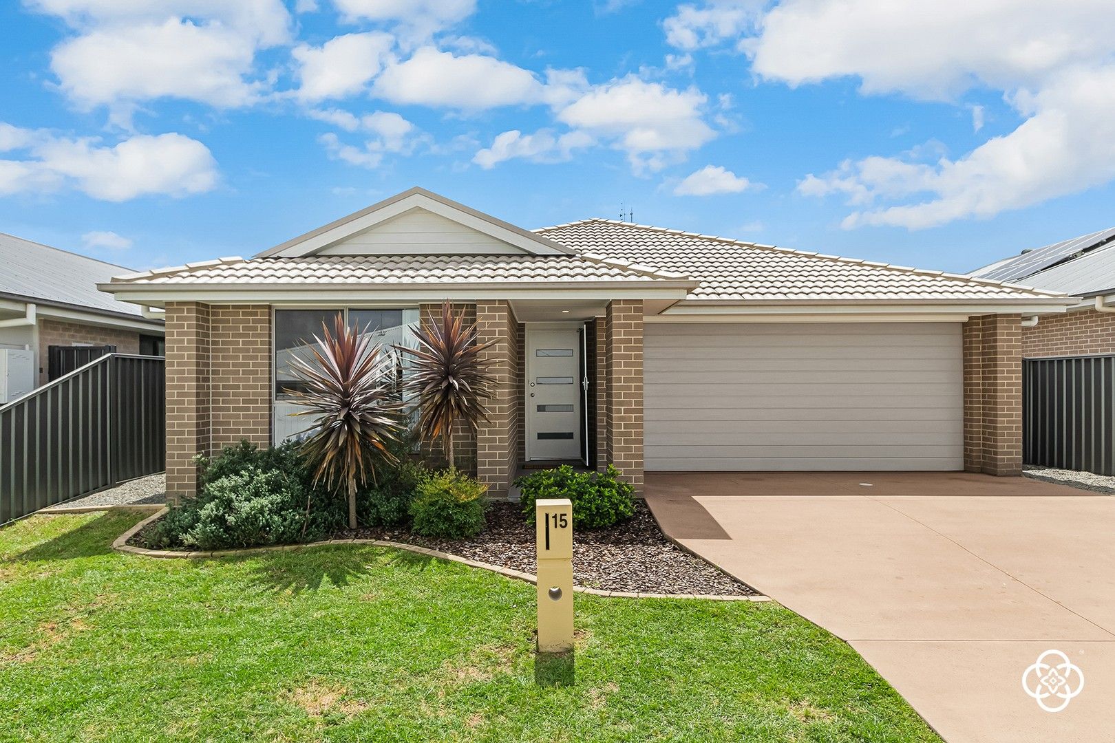 15 Burlington Close, Cameron Park NSW 2285, Image 0