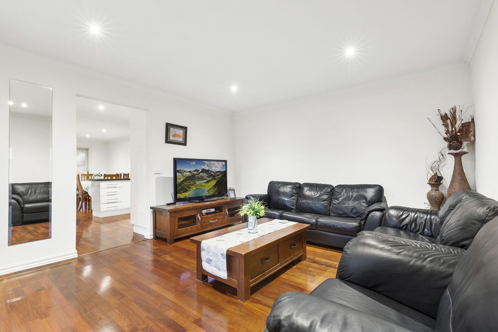 7B Sayvel Close, Hillside VIC 3037, Image 2