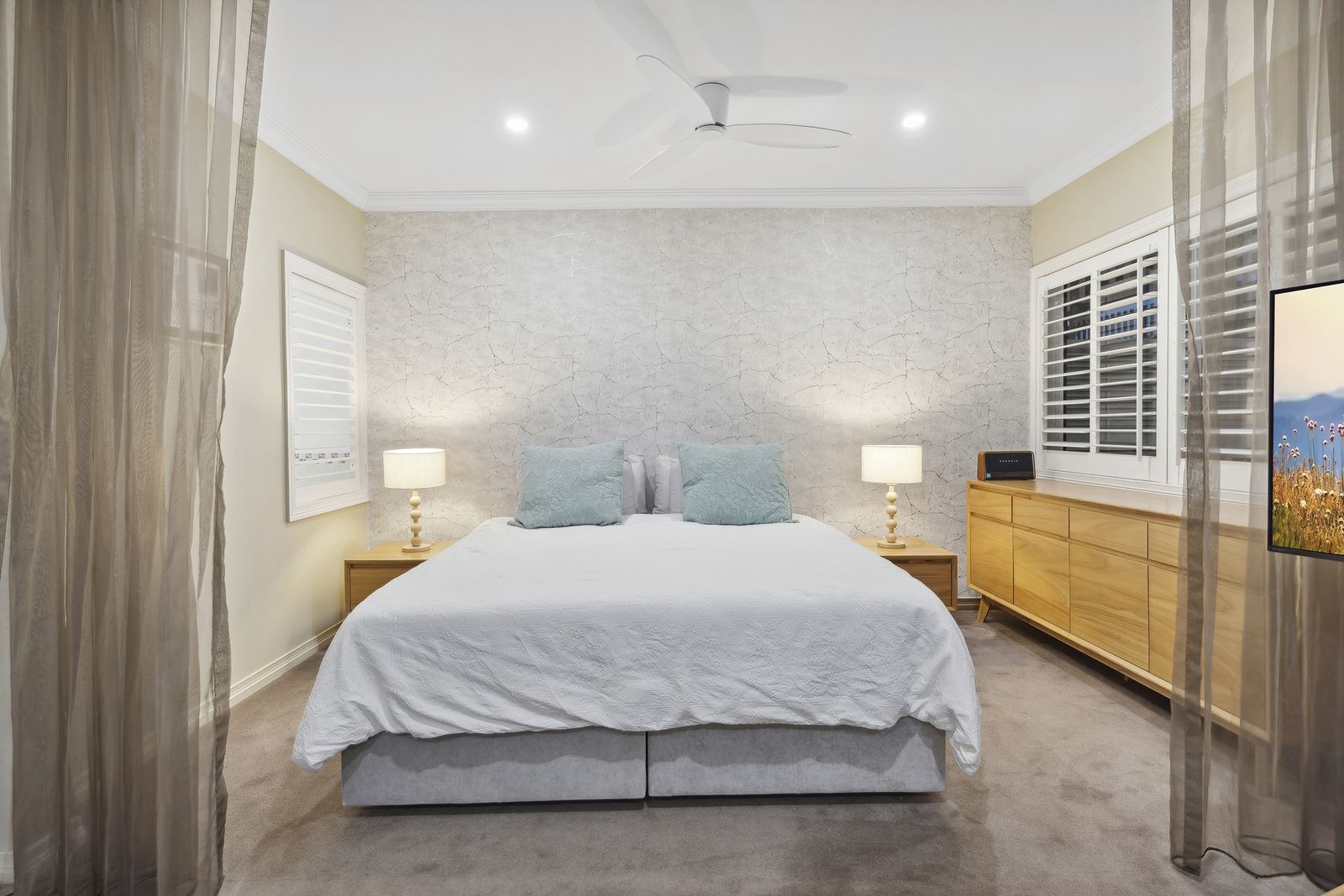 5/212-214 Marine Parade, Labrador QLD 4215, Image 2