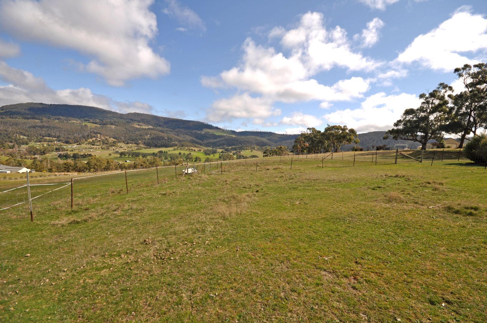 59 Menzies Road, Lachlan TAS 7140, Image 2