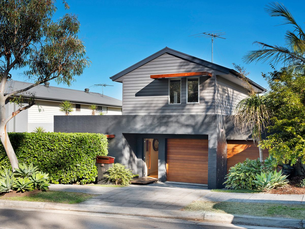 19 Orchard Street, Warriewood Property History & Address Research