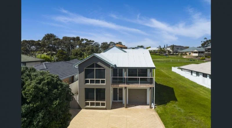 26 Tyrone St, McCracken SA 5211