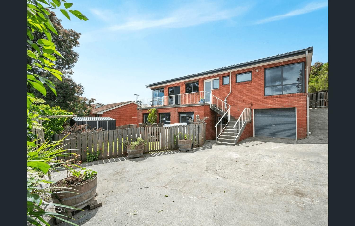 1 bedrooms House in 2/25 Bealey Ave LENAH VALLEY TAS, 7008