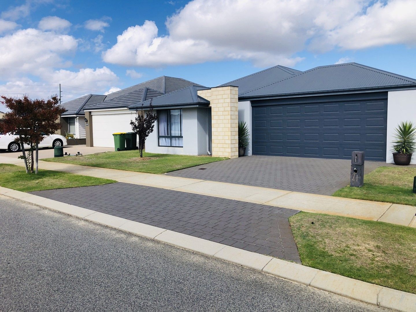 3 bedrooms House in 21 Tompkins Way HARRISDALE WA, 6112