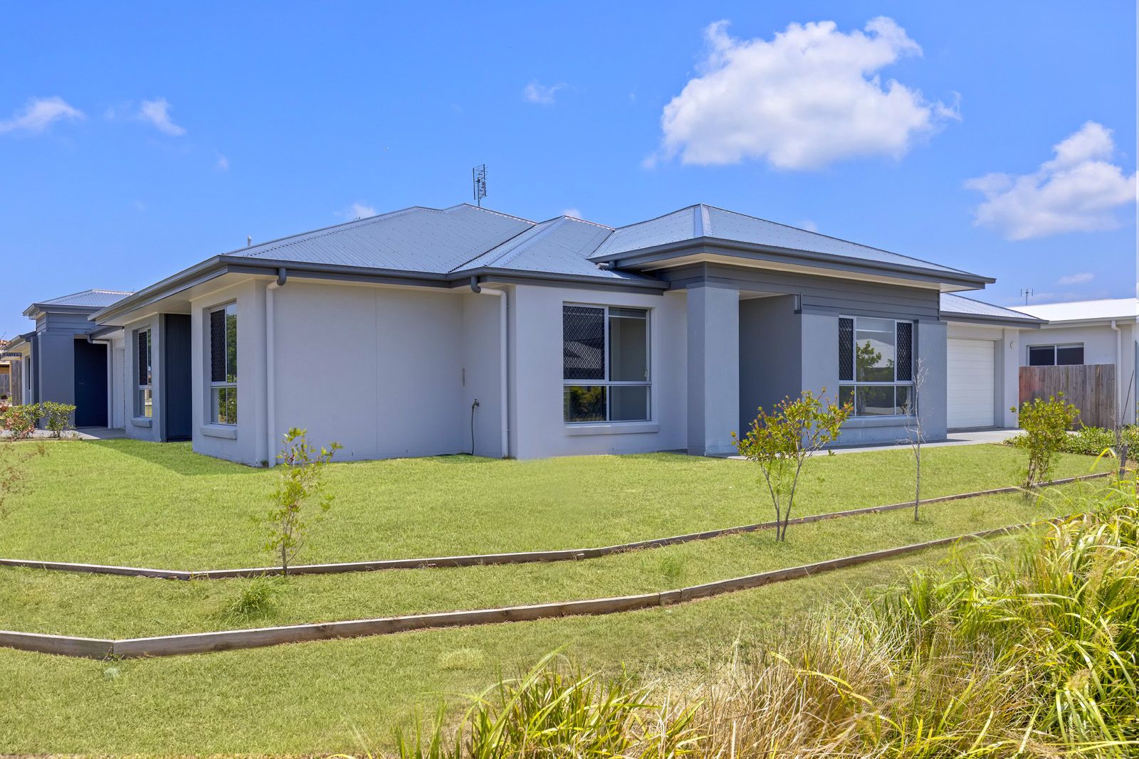 3 bedrooms Duplex in 2/1 Prudence Place MERIDAN PLAINS QLD, 4551