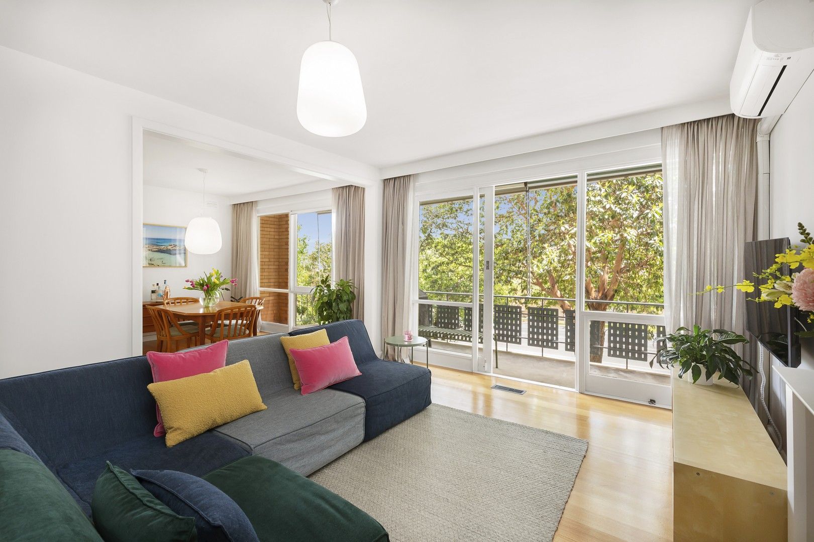 2 bedrooms Apartment / Unit / Flat in 6/22a Kooyong Road CAULFIELD NORTH VIC, 3161