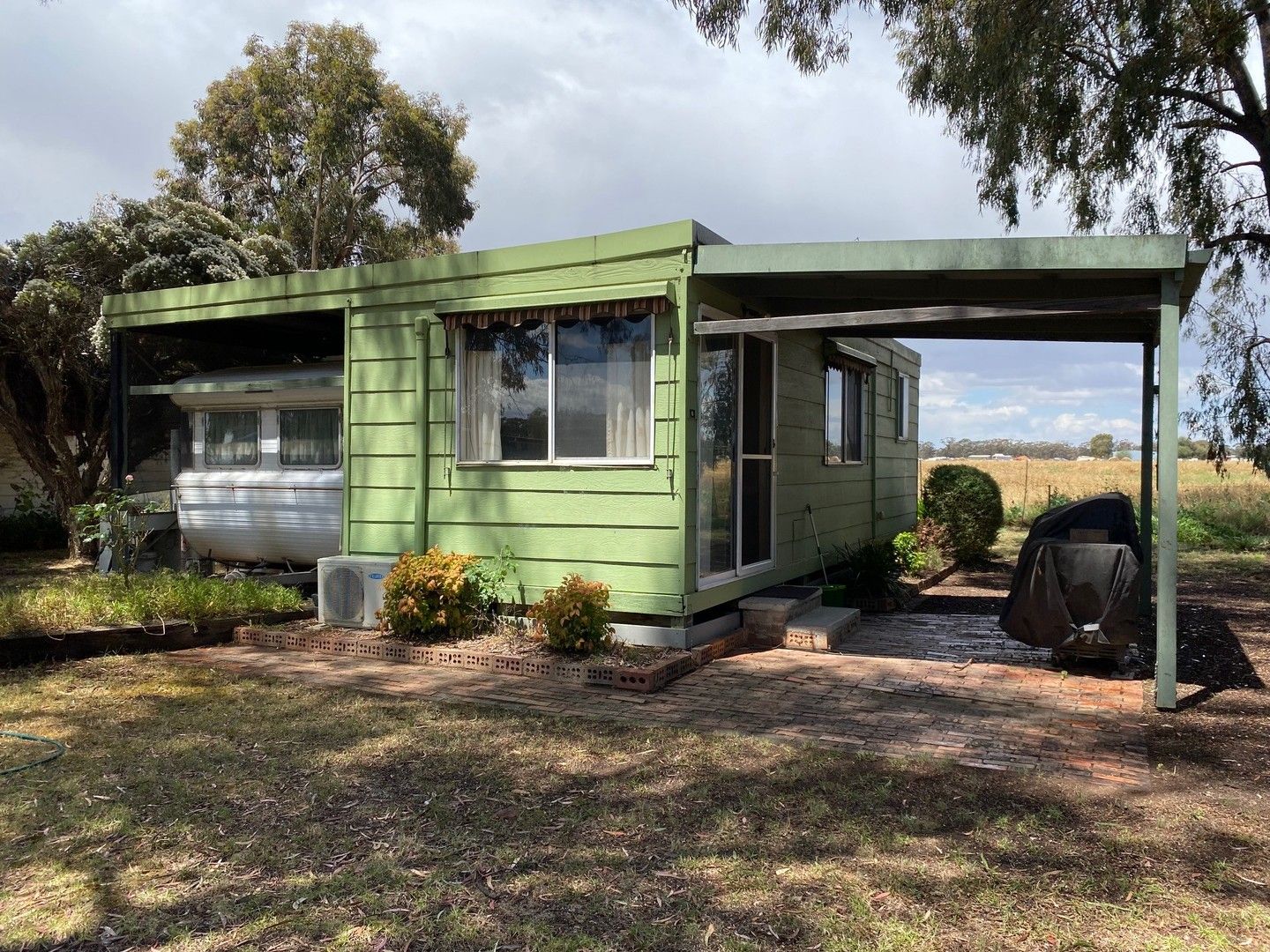 Site 6 Happy Hours Caravan Park, Tuppal Road, Tocumwal NSW 2714 Domain