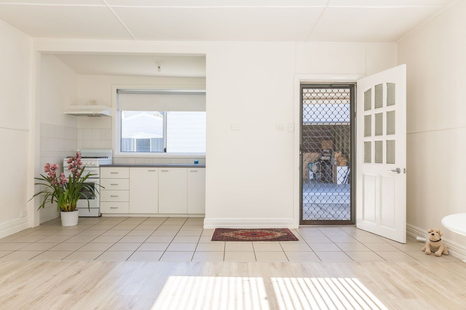 1 bedrooms Terrace in 2/3 Bowker GEORGETOWN NSW, 2298