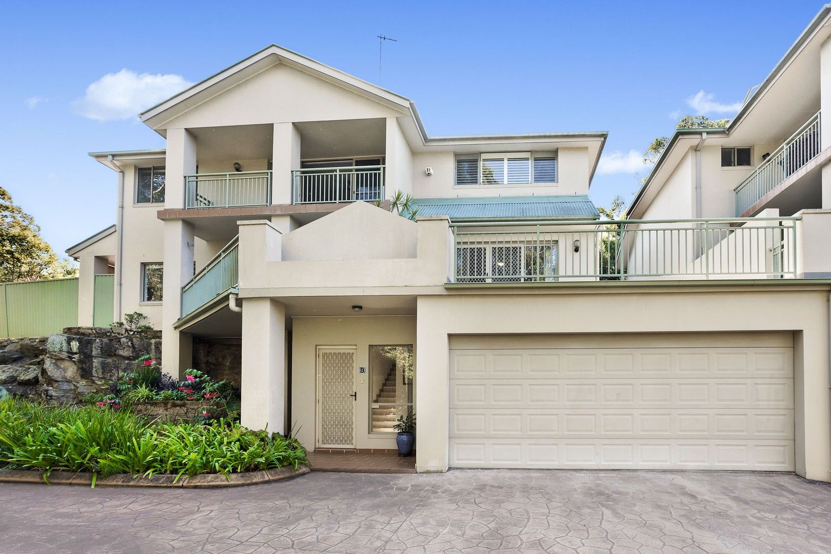 3 bedrooms Townhouse in 9/57 Jervis Drive ILLAWONG NSW, 2234