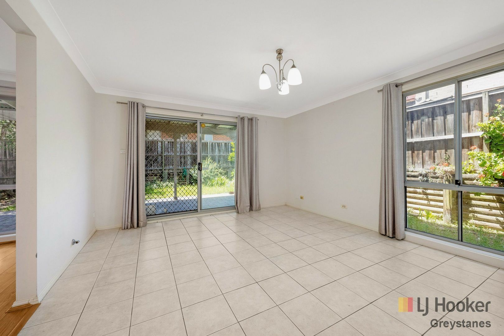 29 Blackbutt Crescent, Greystanes NSW 2145, Image 2