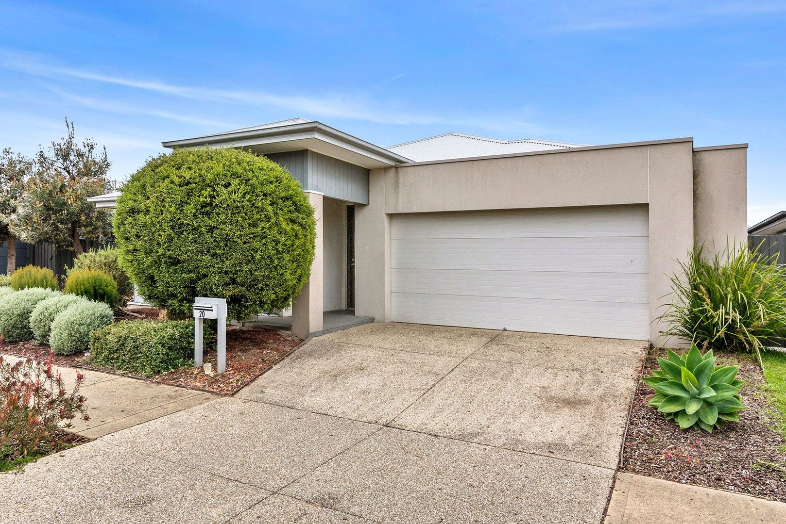 4 bedrooms House in 20 Portside Way SAFETY BEACH VIC, 3936