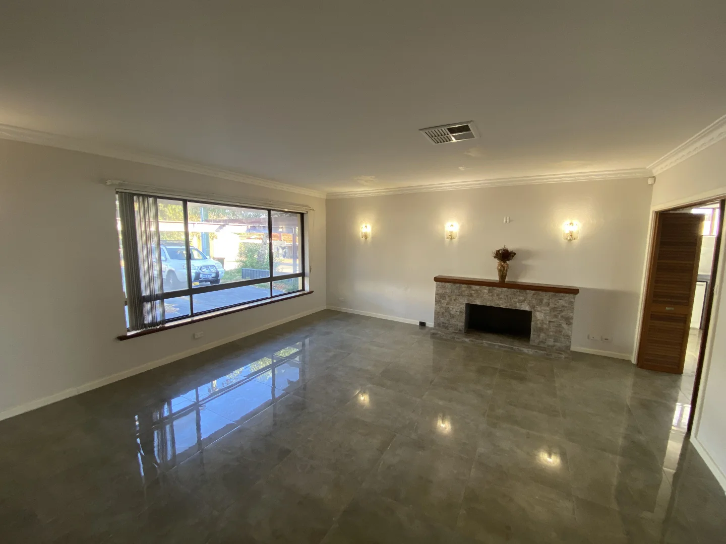 Additional image 8 of 4 Ornum Place, Innaloo WA 6018