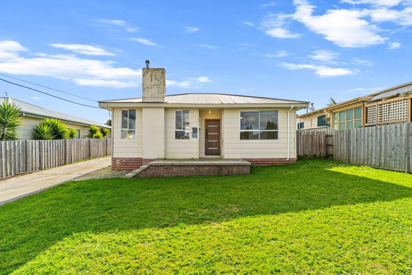 27 Booth Street, Morwell VIC 3840, Image 2