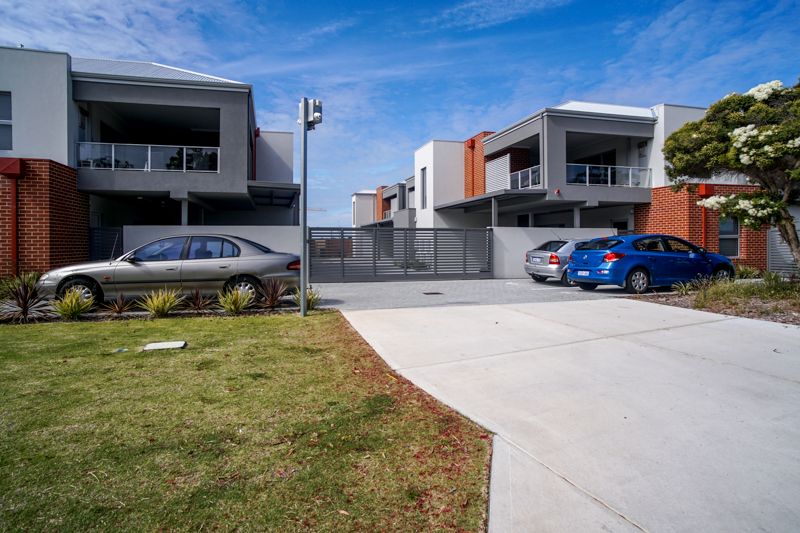 2 bedrooms Apartment / Unit / Flat in 6/3 Dover Court MARANGAROO WA, 6064