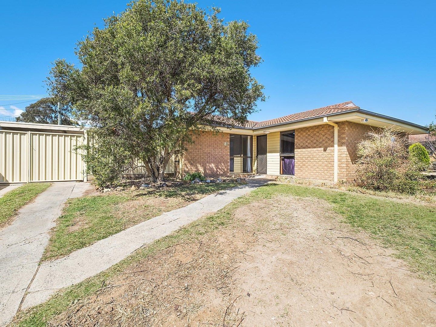 13 Singleton Crescent, Oxley ACT 2903, Image 0