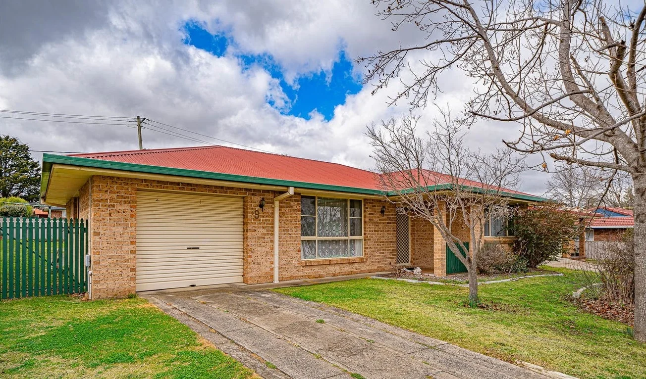 19 Ishbell Drive, Armidale NSW 2350