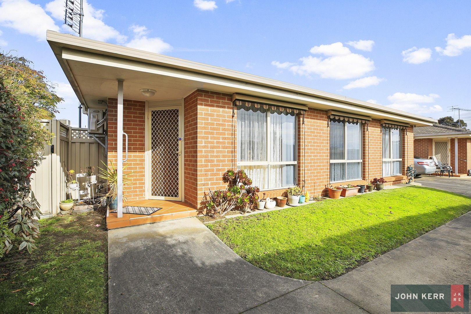 3/7 Saxtons Drive, Moe VIC 3825, Image 0