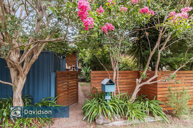 4 bedrooms House in 24 Finschhafen Street HOLSWORTHY NSW, 2173
