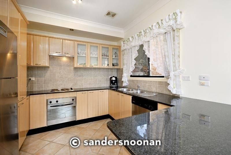 4/1 Needlewood Grove, PADSTOW HEIGHTS NSW 2211, Image 2