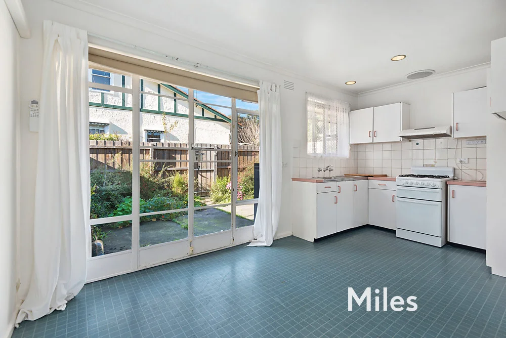 Additional image 3 of 5/16 Elphin Street, Ivanhoe VIC 3079