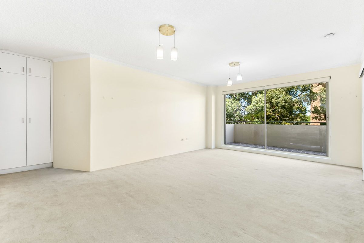 1 bedrooms Apartment / Unit / Flat in 19/88 Albert Avenue CHATSWOOD NSW, 2067