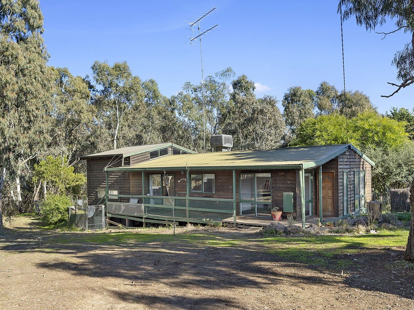 22 CATHERINE COURT, Broadford VIC 3658, Image 0