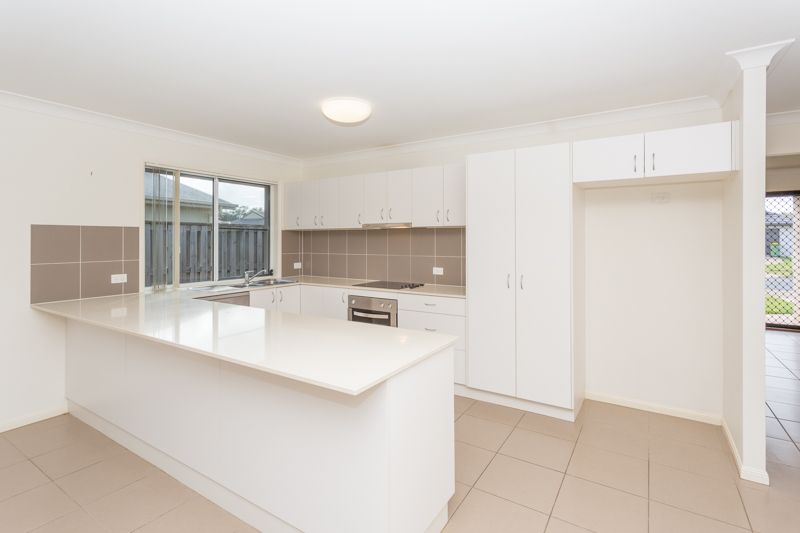 76 Whitehaven Drive, Blacks Beach QLD 4740, Image 1