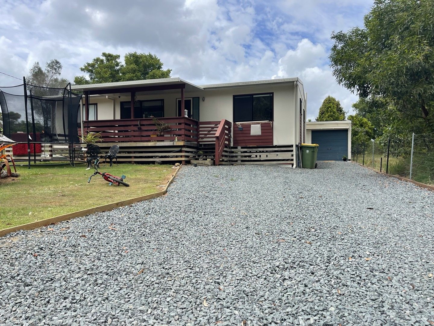3 bedrooms House in 14 NAUTILUS PARADE RUSSELL ISLAND QLD, 4184