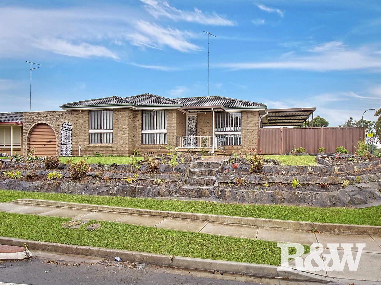 3 bedrooms House in 1 Moore Street ST CLAIR NSW, 2759
