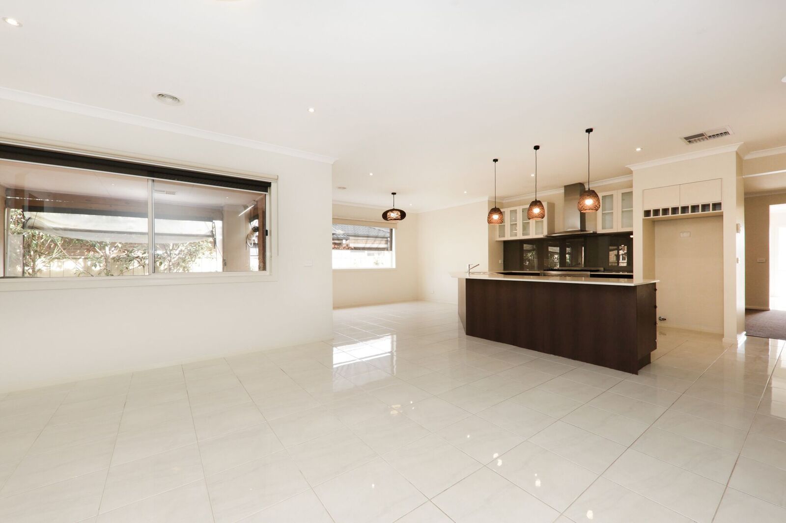 115 Viewgrand Drive, Berwick VIC 3806 House For Rent 650 Domain