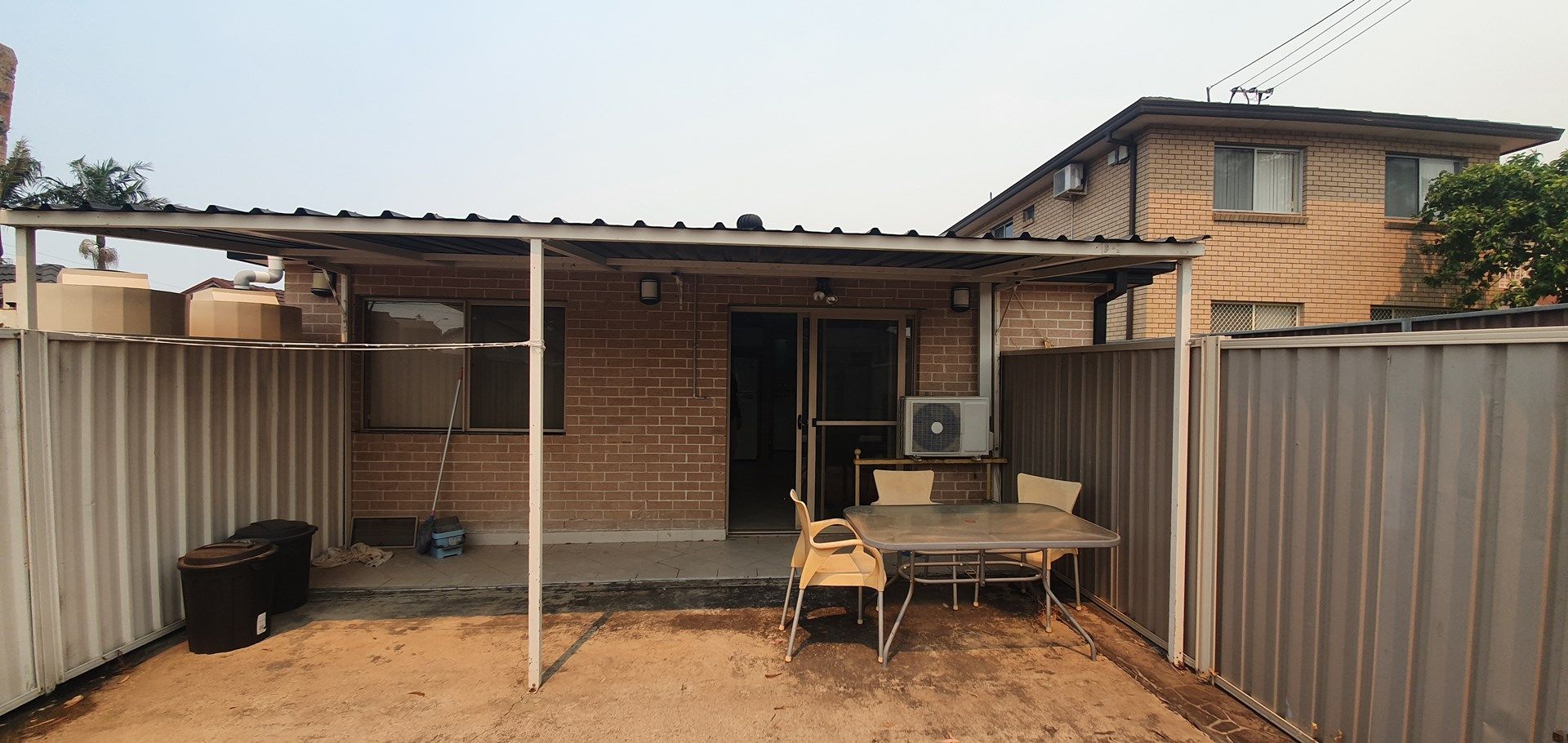 2 bedrooms House in 770A The Horsley Drive SMITHFIELD NSW, 2164