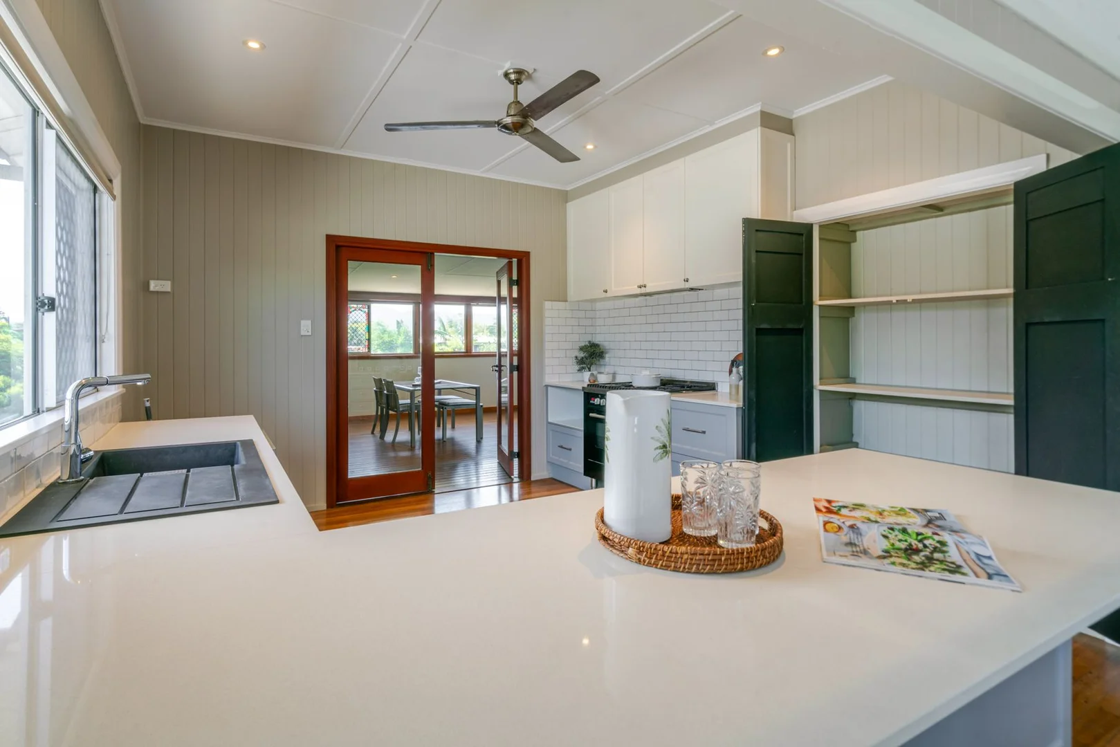 Additional image 40 of 28 Earl, Westcourt QLD 4870