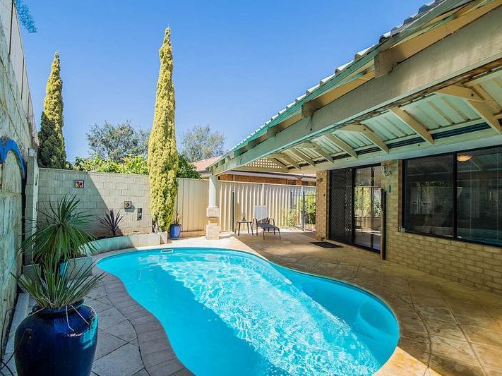 4 bedrooms House in 44 Roxburgh Circle KINROSS WA, 6028