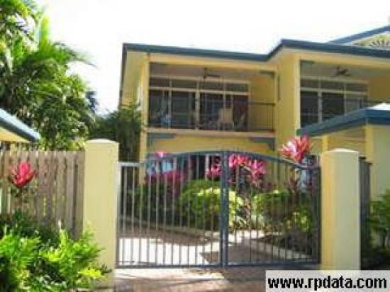 2/89-91 Upolu Esplanade, Clifton Beach QLD 4879