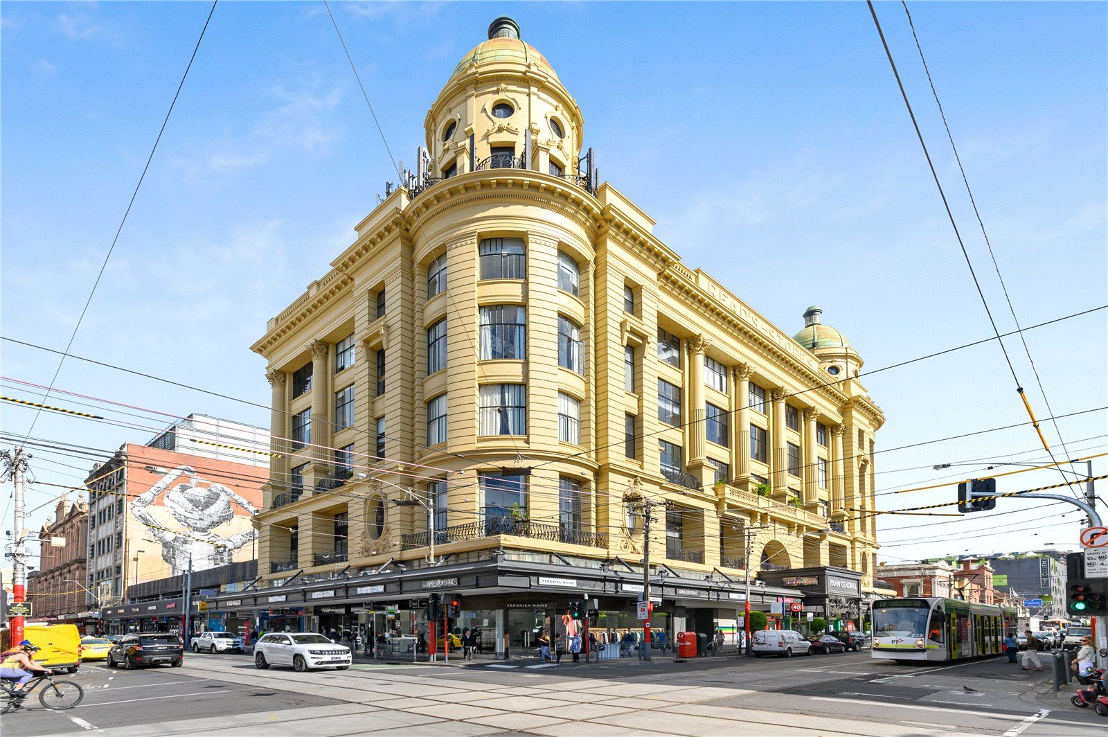 1 bedrooms Apartment / Unit / Flat in 511/220 Commercial Road PRAHRAN VIC, 3181