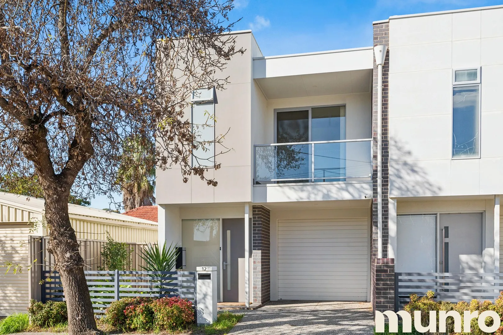Modern & Spacious Townhouse, Woodville Park