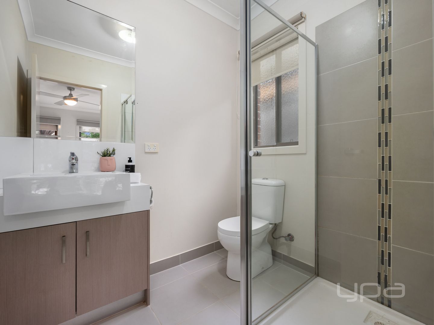 1/2 Stacey Court, Harkness VIC 3337, Image 2