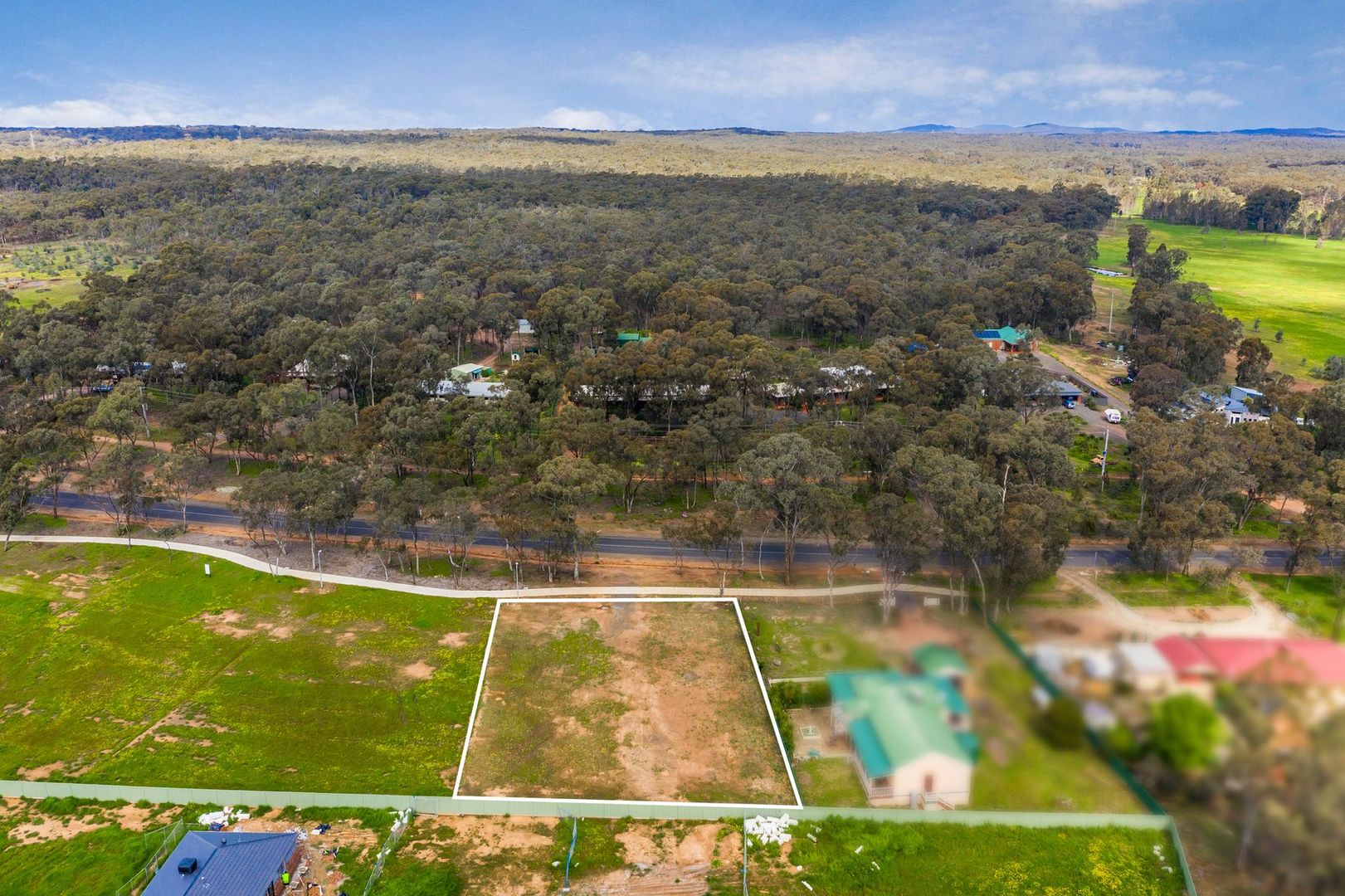 132 Edwards Road, Maiden Gully VIC 3551, Image 2