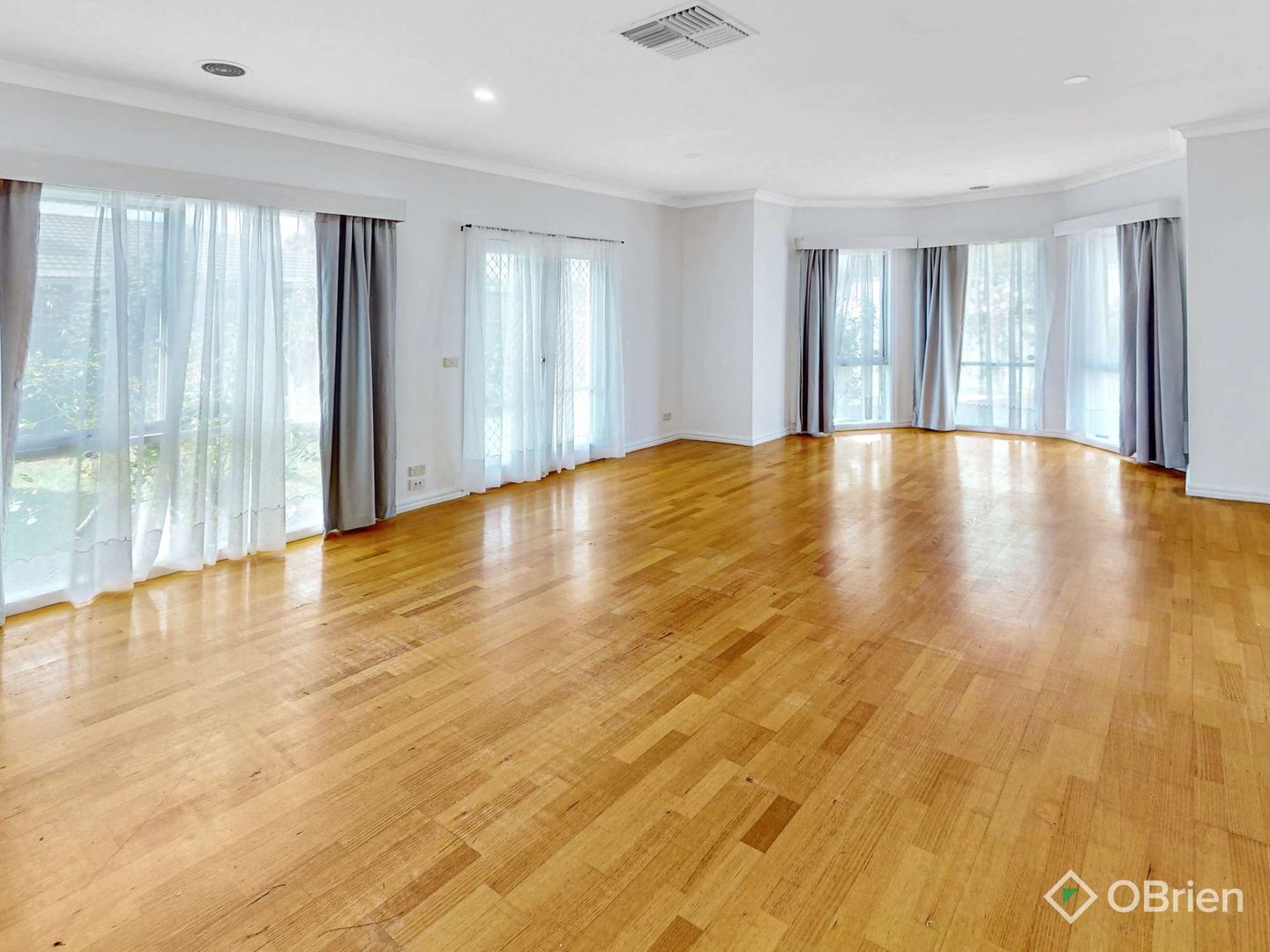 8 Masterton Place, Cranbourne East VIC 3977 House For Rent Domain