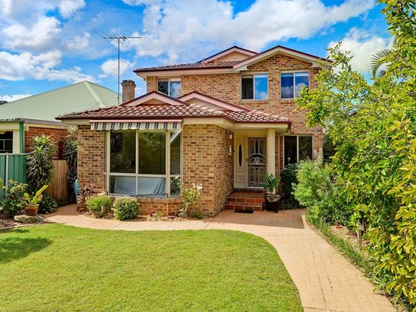 35 Point Road, Mooney Mooney NSW 2083