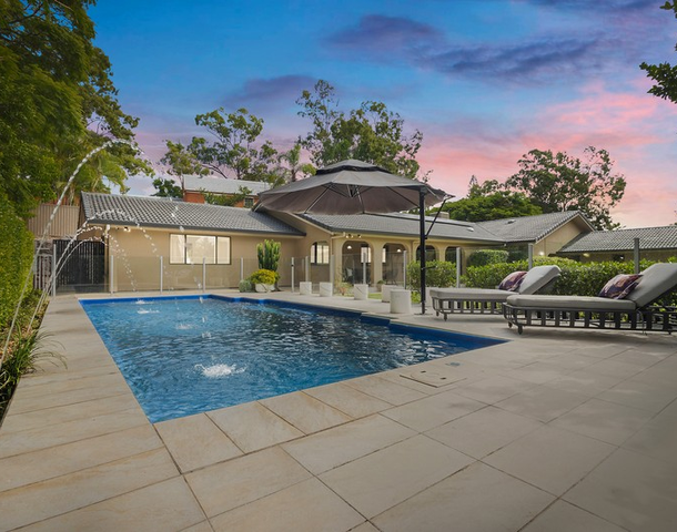 15 Melba Court, Mount Ommaney QLD 4074